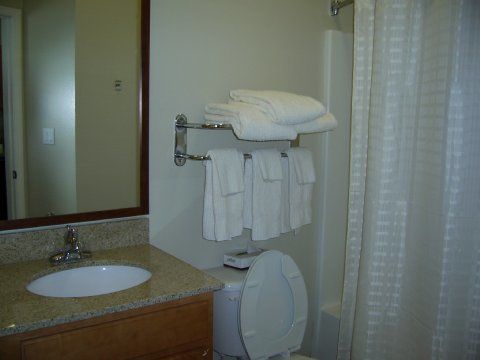 Hotel Candlewood West By Ihg 2*